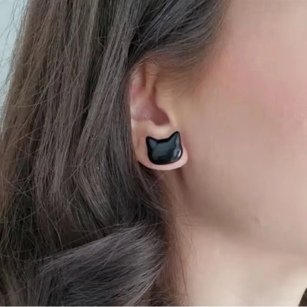 Cat Resin Earring Set - Handmade - Hypoallergenic - Black - Picture 3 of 5